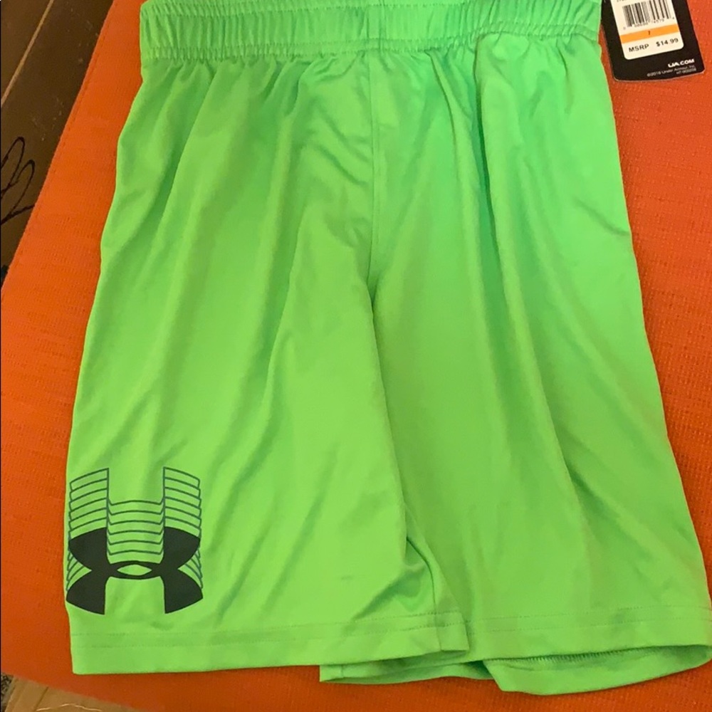 Under Armour Boys shorts